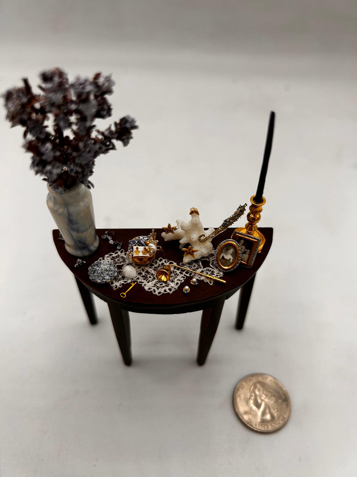 Aristocratic Attic Seaside Theme Decorated Side Table